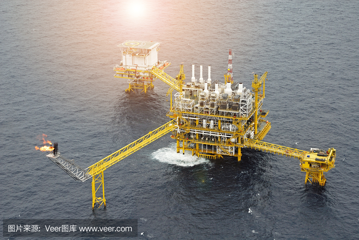 石油和天然气平台或建设平台海上钻机。