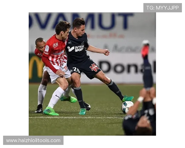 克莱蒙特与格勒诺布尔的激烈对决揭示法乙联赛新动态与球队实力对比